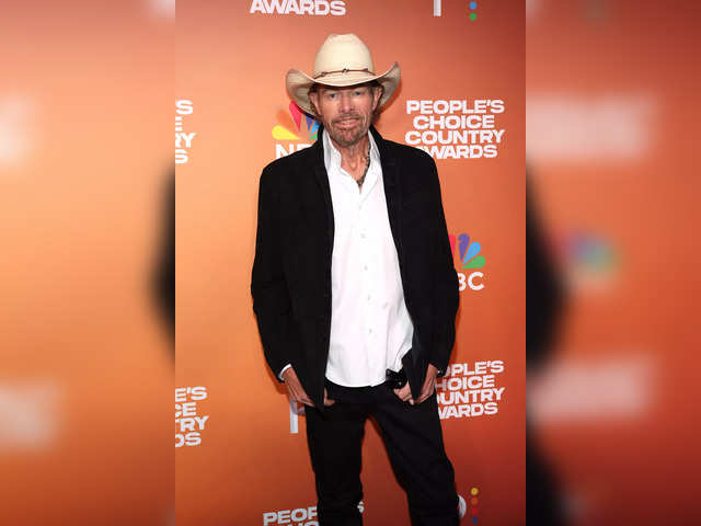 Toby Keith shares update on cancer battle – NBC 5 Dallas-Fort Worth
