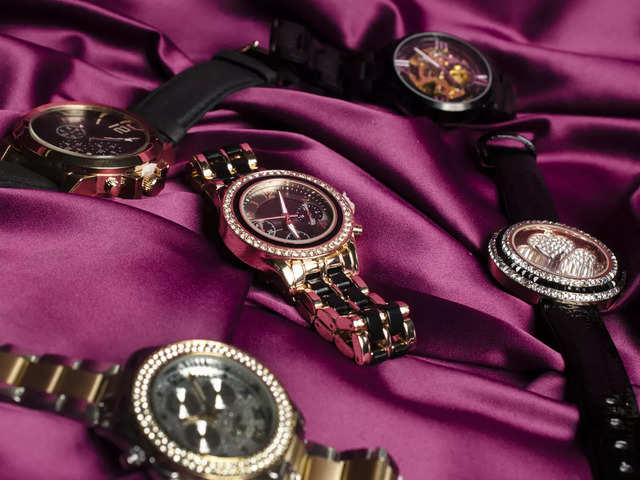 Luxury Hand-Crafted Timepieces – R. Burnett Brand