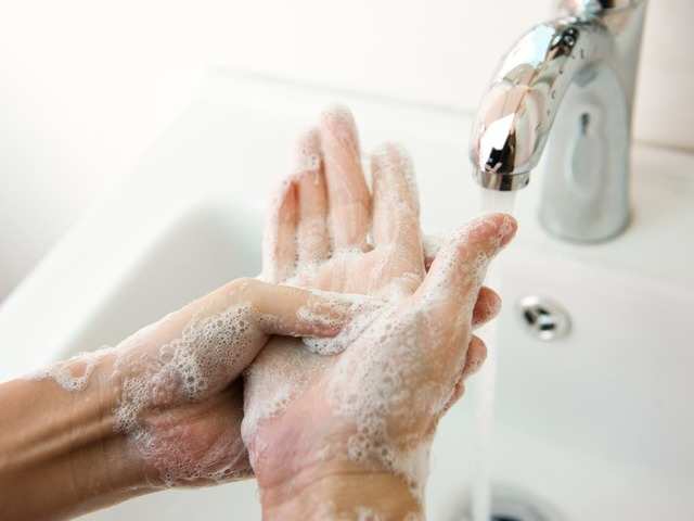 Myth: Hands Should Be Washed For 1 Whole Minute