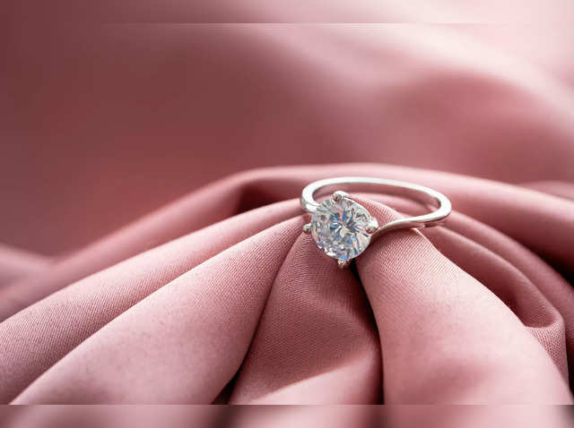 Diamond Engagement Ring buy in Jaipur
