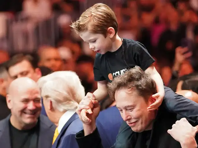 Trump UFC event Miami: Video: Trump seen with Elon Musk and his son X in  Miami for UFC event, netizens call them 'power trio' - The Economic Times