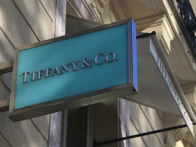 Tiffany takeover approved by the Fair Trade Commission