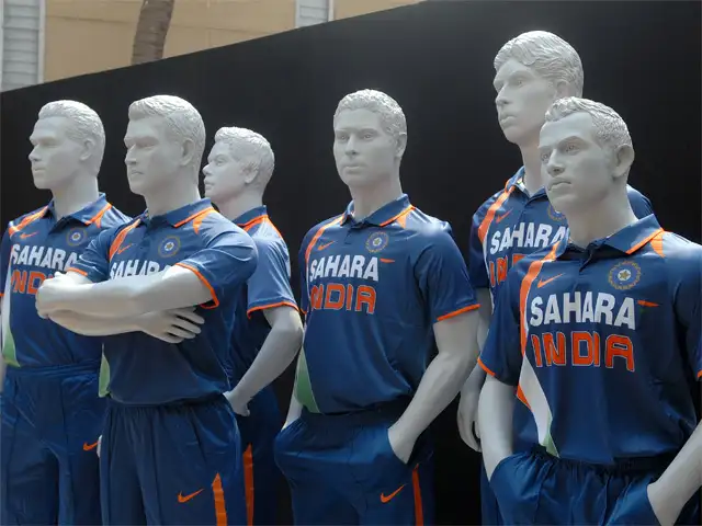Cricket merchandise like T-shirts, mugs 