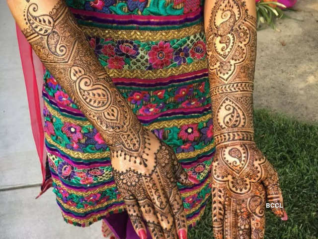 80+ Must-Try Arabic Mehndi Designs