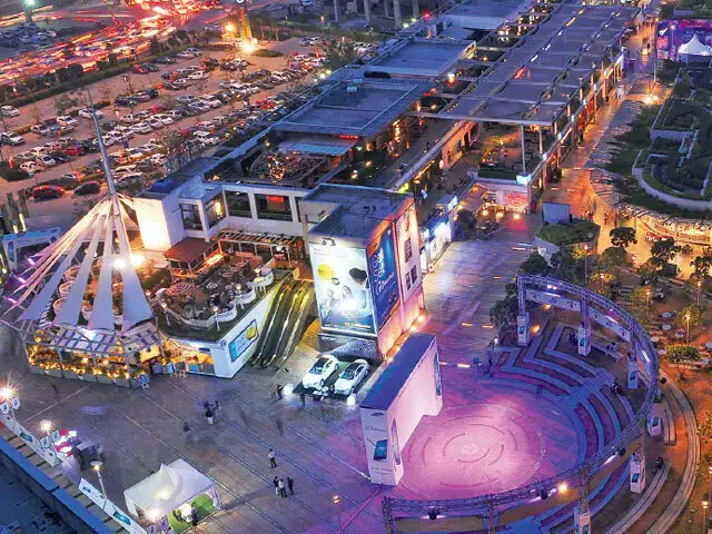 Gurgaon S Dlf Cyberhub A Big Hit But Hike In Excise Duties For Imported Liquor May Hurt F B Outlets The Economic Times Consultez 4 295 avis de voyageurs, 12 244 photos, les meilleures offres et comparez les prix pour 2 596 hotels à gurgaon sur tripadvisor. dlf cyberhub a big hit but hike