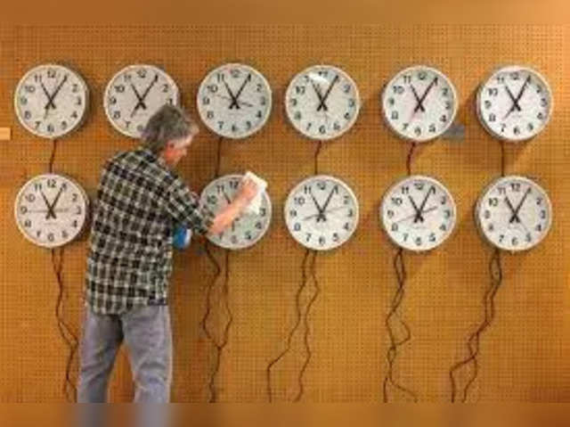 Florida still ends daylight saving time, despite years of