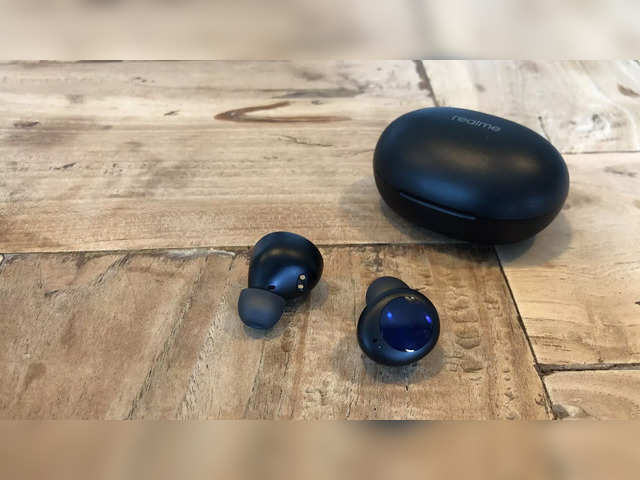 Realme Buds Air 5 Pro Review: Arguably the best TWS earbuds under Rs 5,000  in India – Firstpost