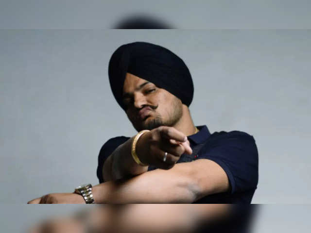 Divine Pays Tribute to Sidhu Moosewala on Latest LP