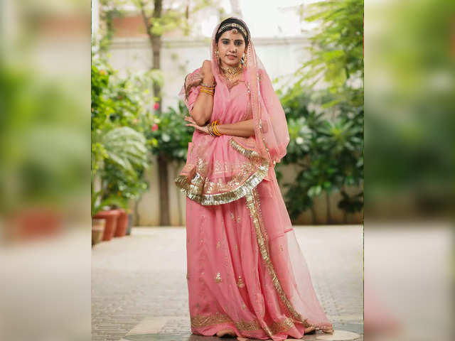Chaniya choli | Indian bridal dress, Rajasthani bride, Rajasthani dress