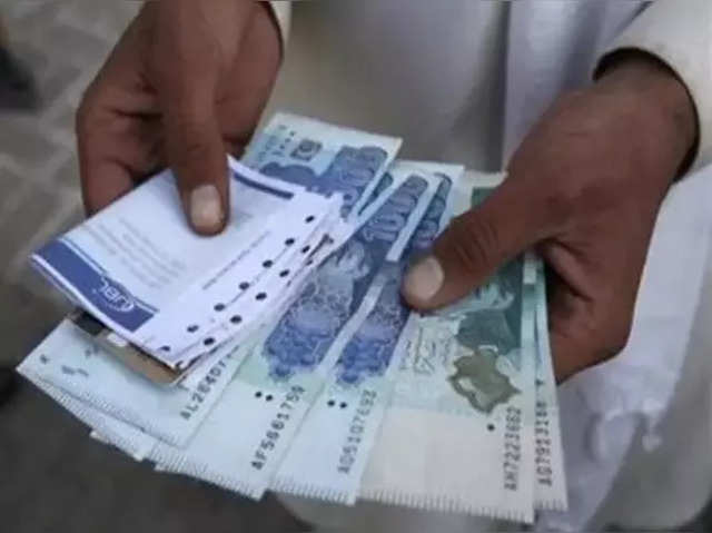 USD to PKR - Dollar Rate in Pakistan Today - 15 November 2022