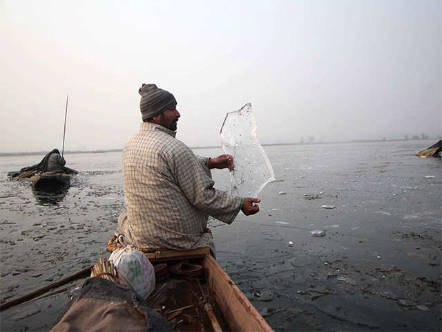 First batch of Indian fishermen released from Pakistan arrives in