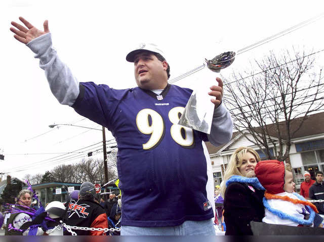 Tony Siragusa Death News: Tony Siragusa, former Colts player and Super Bowl  winner, dies at 55 - The Economic Times