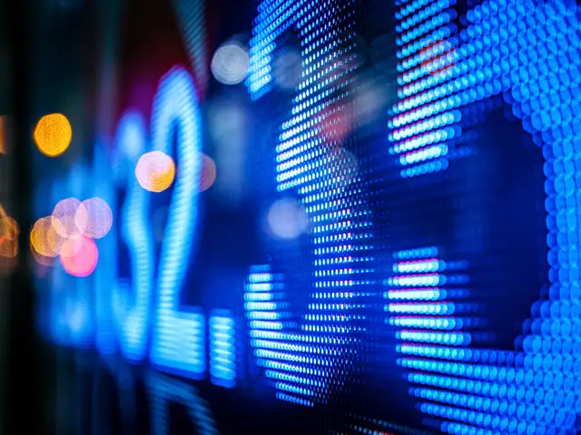 Sensex Today Market Movers Bajaj Fin Hdfc Twins Bleed Nia Surges 219 Stocks Flash Buy Signals The Economic Times