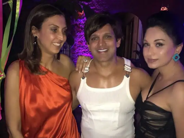 Yash Birla Big Hair Blowouts Fun Costumes When Tanya Godrej Yash Birla And Sheetal Mafatlal Partied In 80s Style The Economic Times Size 201 to 500 employees. yash birla big hair blowouts fun