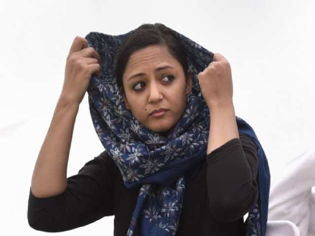 Shehla Rashid booked for sedition over tweets on Kashmir situation - The  Economic Times
