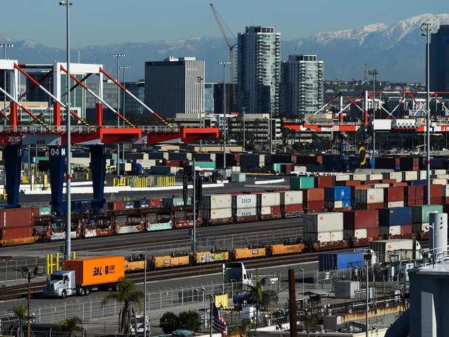 Long Beach Port project means more cargo by rail, less by trucks – Press  Telegram