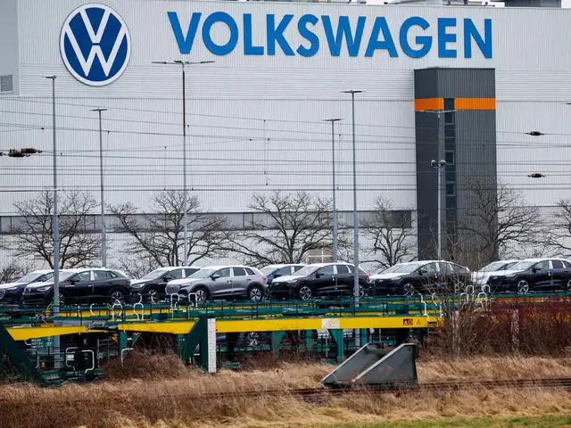 Ukraine war throws VW outlook into question, CEO warns