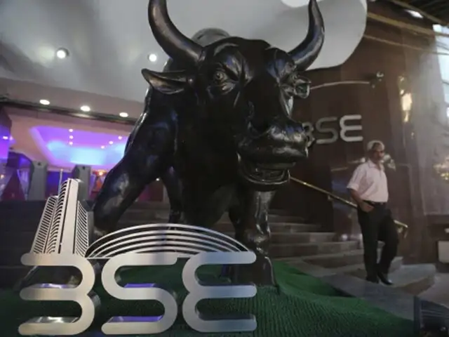 Linde India Share Price Linde India Lakshmi Vilas Bank Among Top