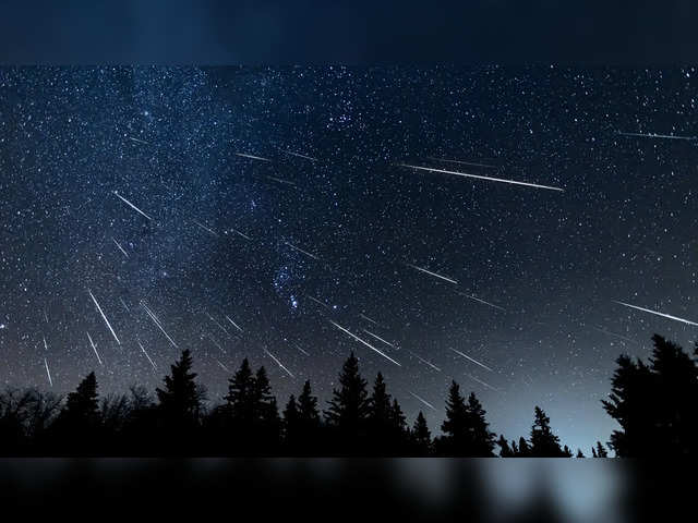 Geminid meteor shower 2023 tonight: How to see the stunning peak | BBC  Science Focus Magazine