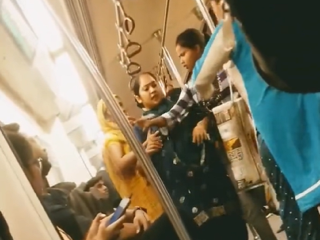 Delhi Metro Viral Footage: Unmasking the Turmoil and Dispute