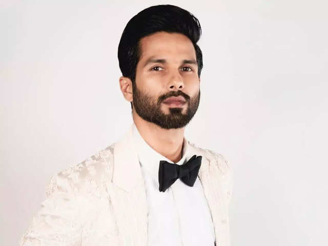 jersey: Surge in Covid cases hits Shahid Kapoor's 'Jersey', release  postponed. Are other films under threat too? - The Economic Times