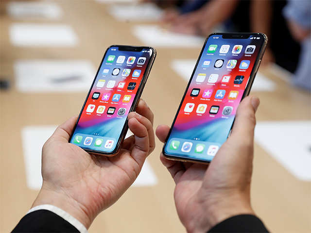 Apple Iphone Xs Xs Max Go On Sale Today Apple India Imports A