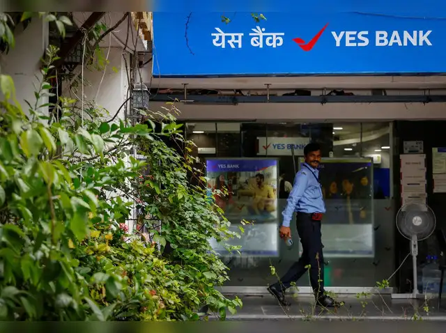 SC seeks Cabinet records in Rs 8,415-crore Yes Bank AT-1 bond write-off case