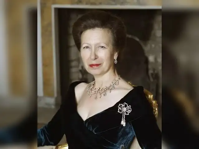 Princess Anne unveils first major hair change in decades at French state  banquet - The Economic Times