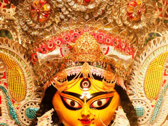 Durga Puja rituals: 'Bodhon, Sandhi Puja & Dhunuchi Nach' are some Durga  Puja rituals Bengalis adhere to a tee (to this day) - The Economic Times