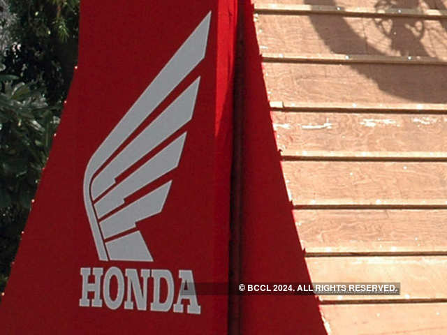 Honda Wings Logo Emblem Motorcycle Reflective Sticker Accessories Fuel Tank  Body Front Windshield Head Decoration Decal for HONDA EX5 Dream CRF CBR VFR  600 400 1000 RR | Lazada