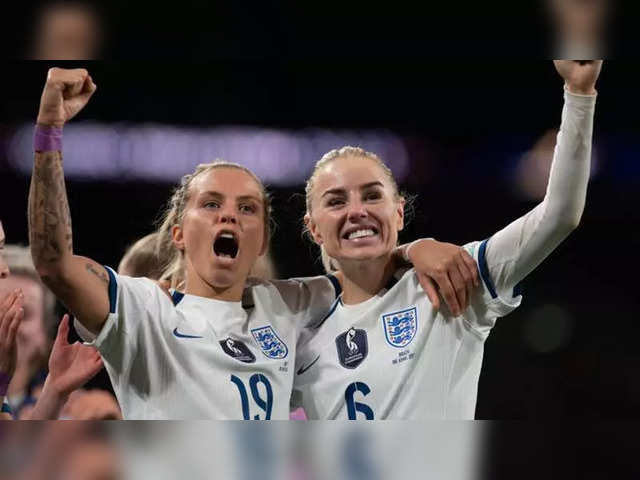 Get a free England Women's football shirt THIS MORNING