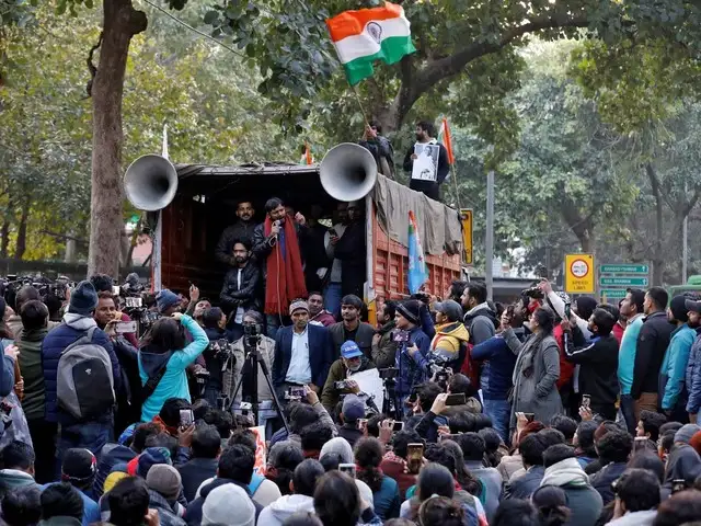Delhi Police Urge Protesters To Ensure Polling Process Is Not