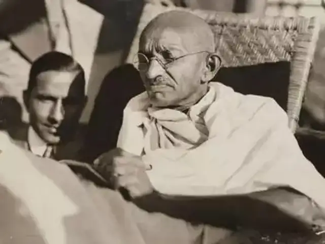 Get Gandhi mahatma For Free