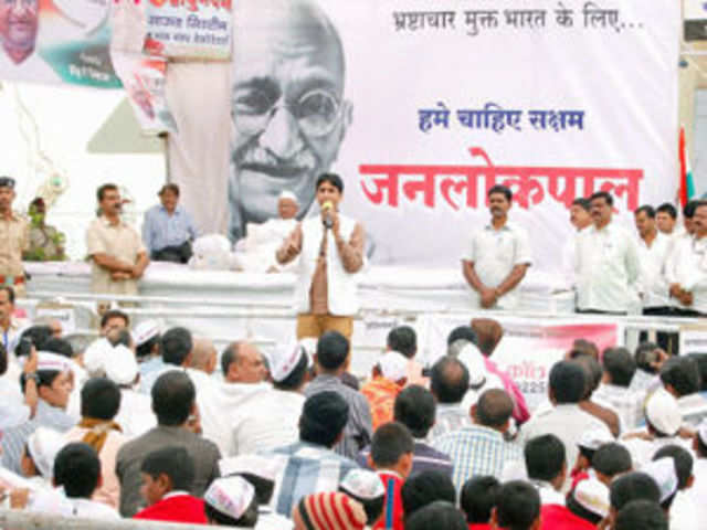 Anna Hazare, a veteran of 18 'fast' agitations - The Economic Times