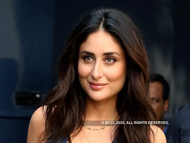 Wallpaper T20 World Cup Trophies Kareena Kapoor Khan Feels Honoured To Unveil T20 World Cup Trophies In Melbourne The Economic Times HD