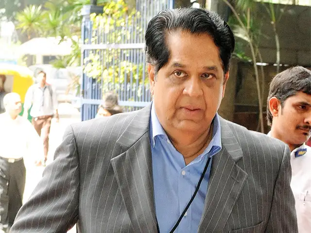 Kv Kamath Reduces Stake In Icici Bank Sells More Than Half His Holding The Economic Times