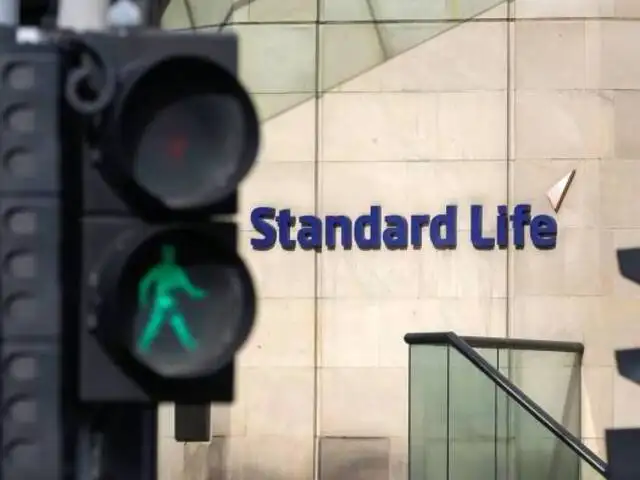 Standard Life Aberdeen Sells 1 37 Stake In Hdfc Life For Rs 1 703 Cr The Economic Times
