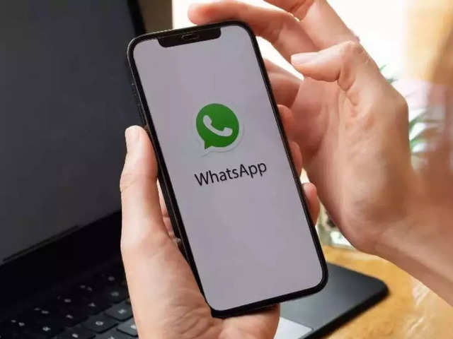 Can we send a link to join WhatsApp group calls?