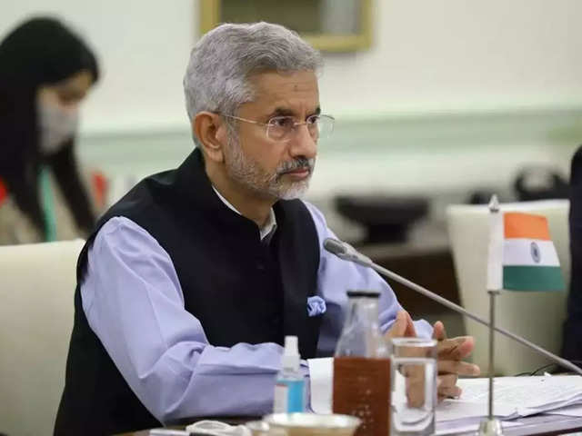 India Qatar spy: MEA Jaishankar meets families of 8 Indians detained in Qatar, says govt working on their release - The Economic Times
