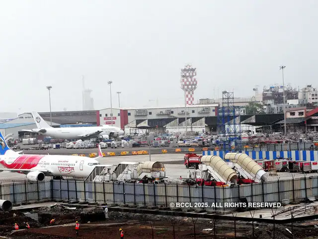 Mumbai Airport Shutdown 255 Flights Affected The Economic Times Chhatrapati shivaji maharaj international airport, mumbai (iata: