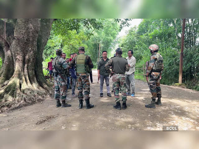 Indian Army: ET Explains: Why the Indian Army doesn't want police personnel  to wear camouflage - The Economic Times