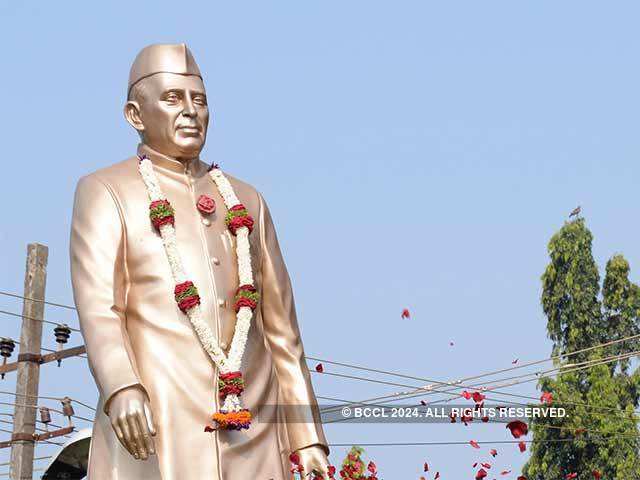 Modi Govt attacks Nehru's legacy, asks Memorial Fund to vacate premises