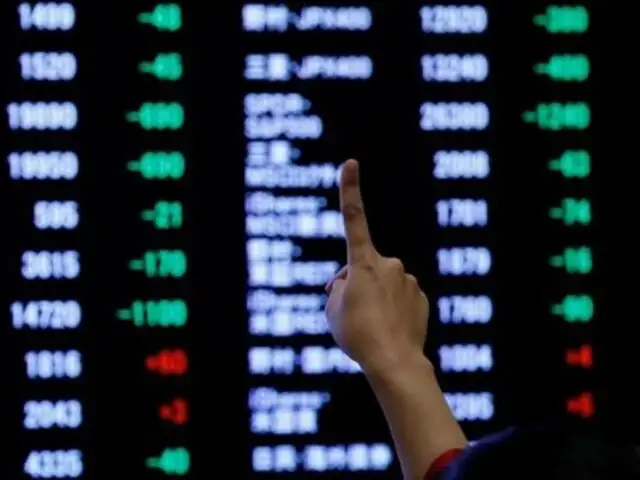Sensex Jumps 200 Points Nifty Tops 11 250 On Fed Rate Cut Hopes The Economic Times