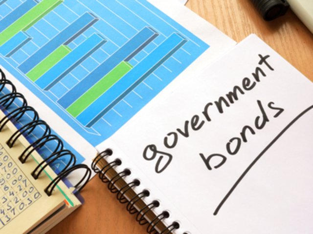 how safe is it to invest in government bonds