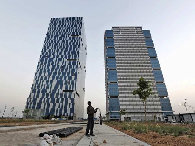 Opposition parties in Gujarat slam move to allow liquor use in GIFT City -  The Hindu