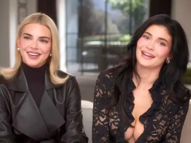 Kylie & Kendall Jenner サイン￼！Kardashians kendall-jenner-and-kylie-