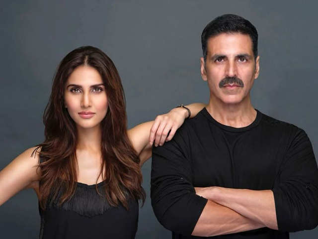 Akshay Kumar Akshay Kumar Vaani Kapoor Starrer Bellbottom To Begin Shooting In August The Economic Times Check out where your favourite celebrity akshay kumar is hanging out. akshay kumar vaani kapoor starrer