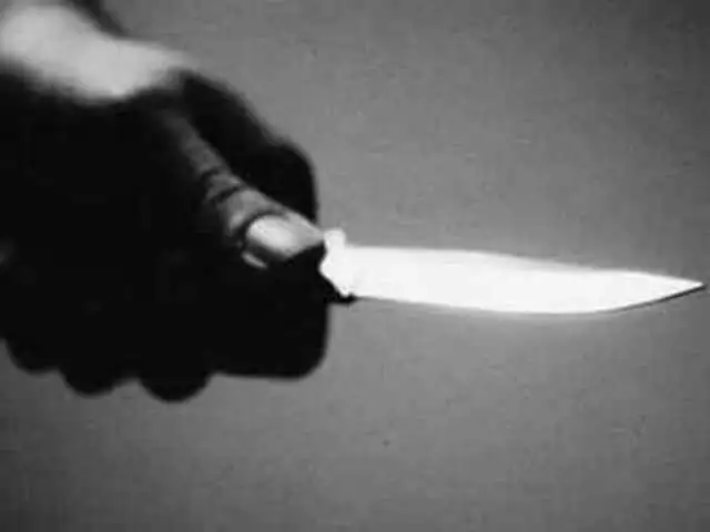 Man With Knives Shot Dead By Uk Police Near London S Famous