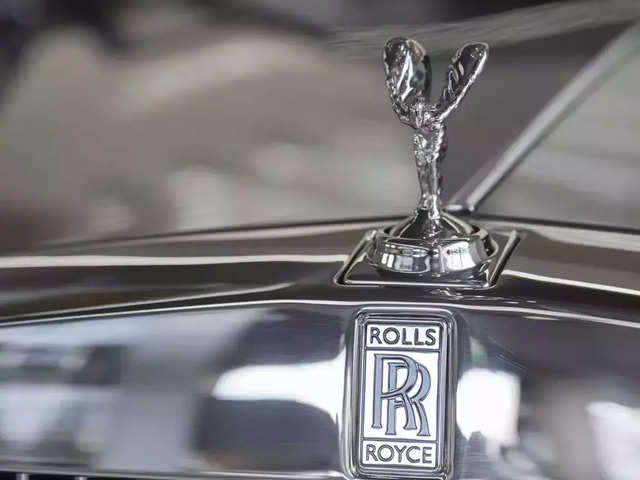 RollsRoyce Achieved Record Sales In 2022 By Delivering 6021 Cars