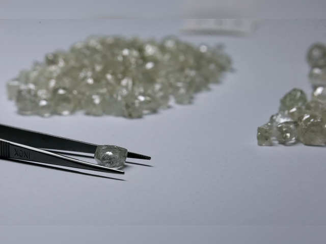 De Beers to Spend $20 Million Promoting Natural Diamonds This